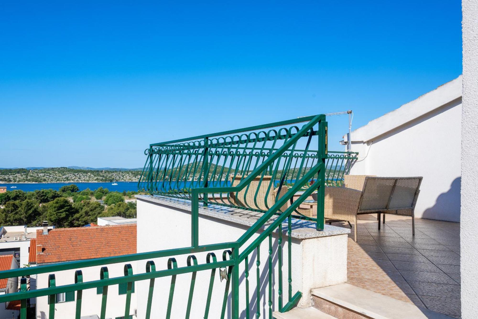 Abi Attic Apartment Szybenik Zewnętrze zdjęcie
